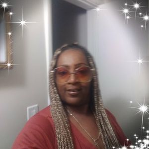 Meet your Posher, Kym